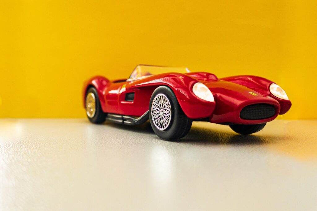 I found this old toy Ferrari this week. I used to play with it as I was a child. So I thought get the memories alive and take a cool image if it.
