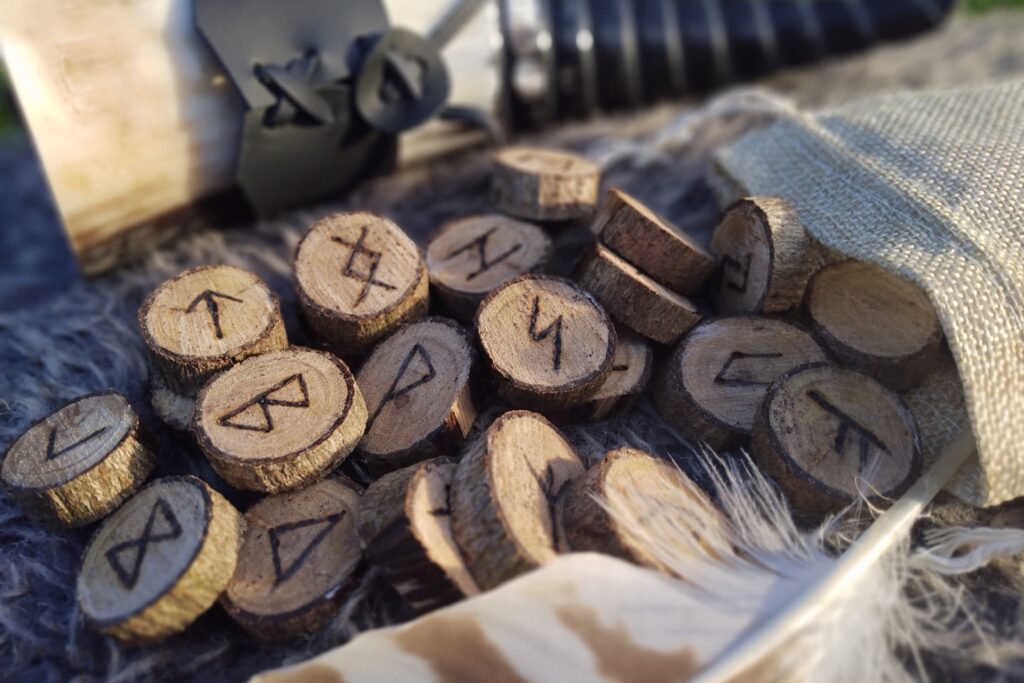 Hand made runes, Chamanka PR